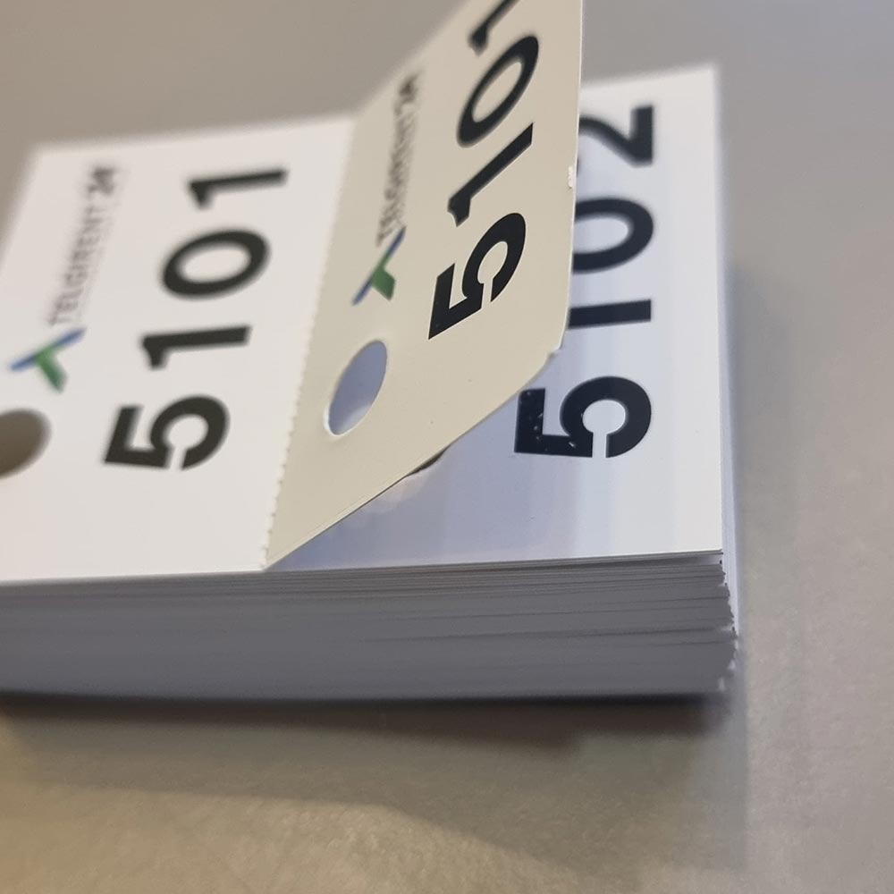 garderoobinumbrid garderoobinumbrte renr riide stanged riidenagid riidepuud garderoobi tarvikud rendiks