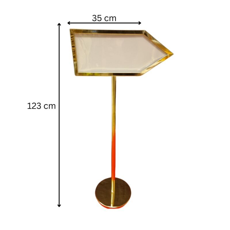 Kuldne suunaviit mõõtudega