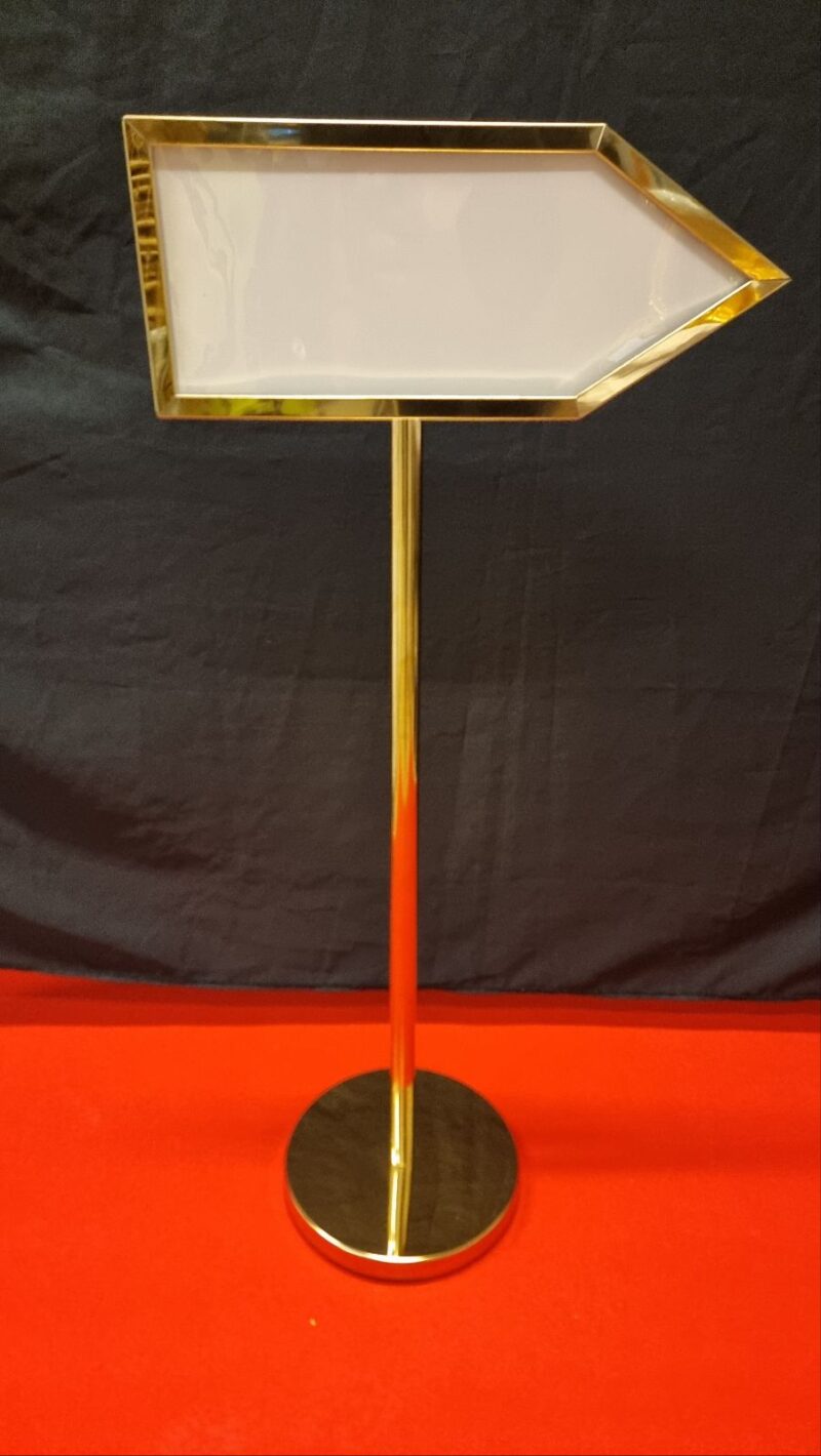 kuldne suunaviit suunaviida rent infostend rent kuldne 2