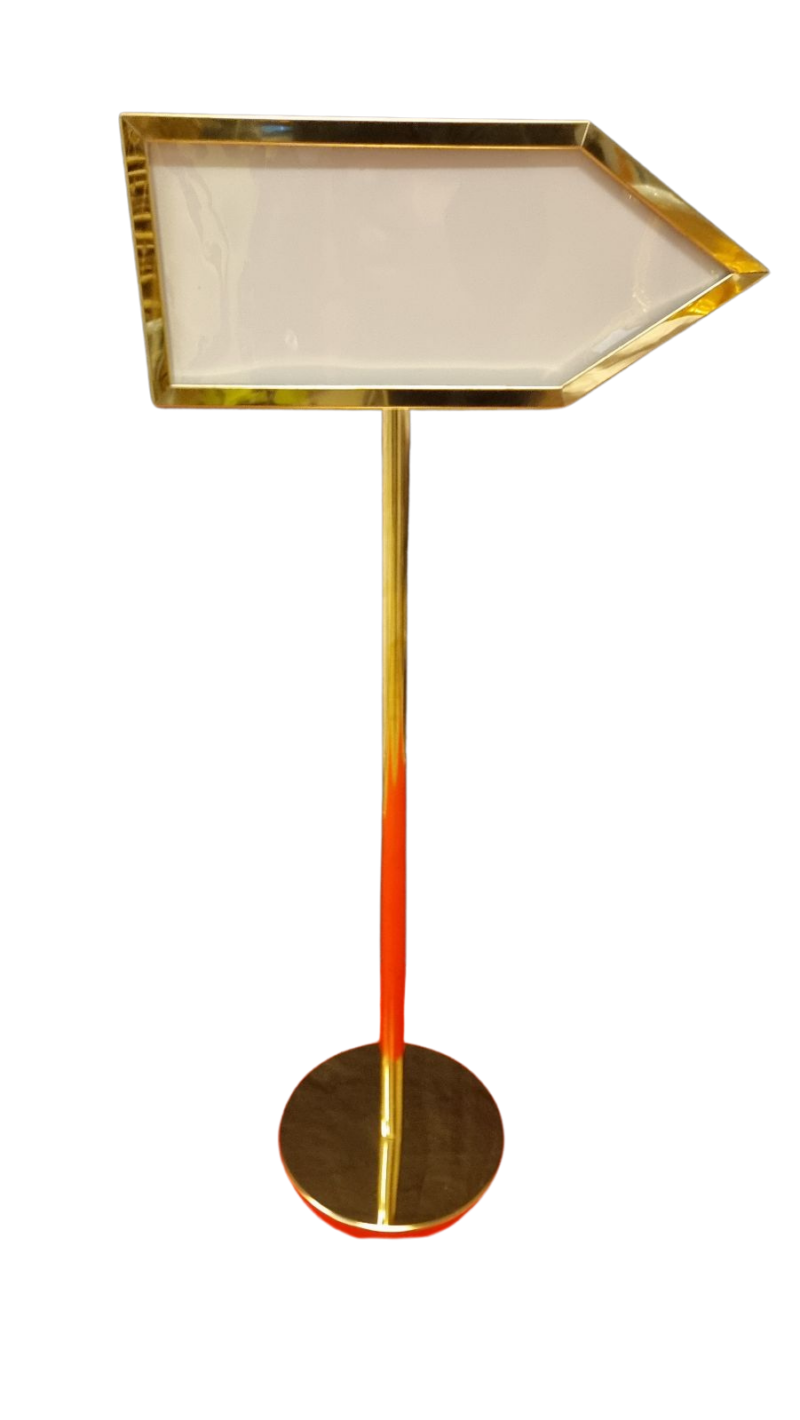 kuldne suunaviit suunaviida rent infostend rent kuldne 3